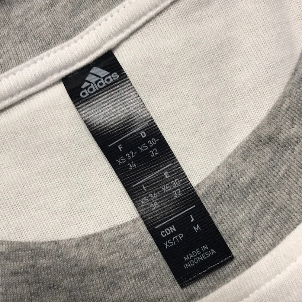 🐠Adidas Woman’s Baseball Three Stripe Baseball Tee Size XS | NWT! - Picture 2 of 4